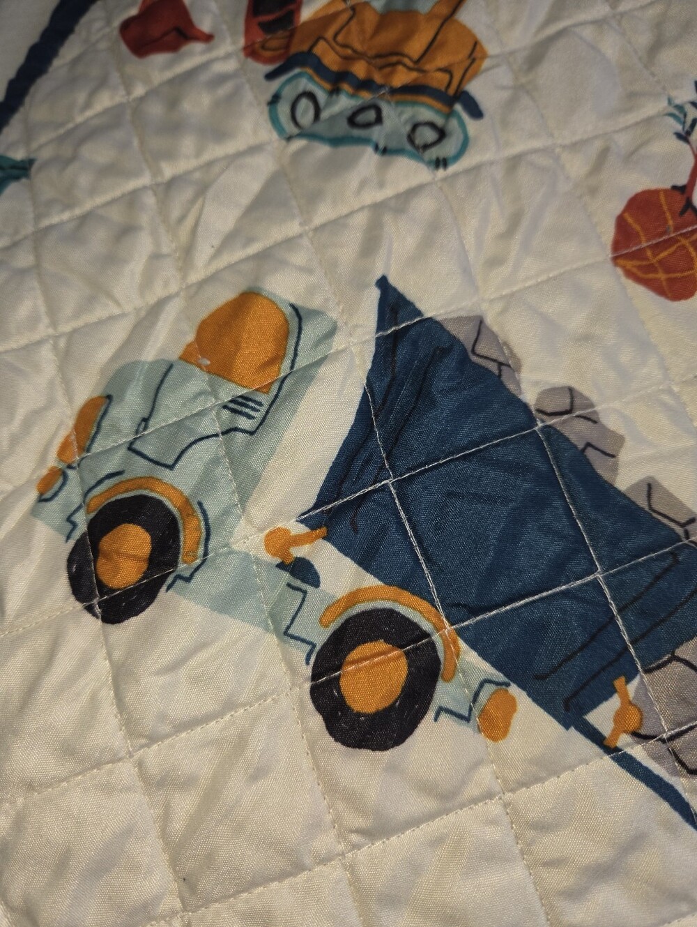 Boys Twin XL Comforter Trucks - Picture 3 of 7